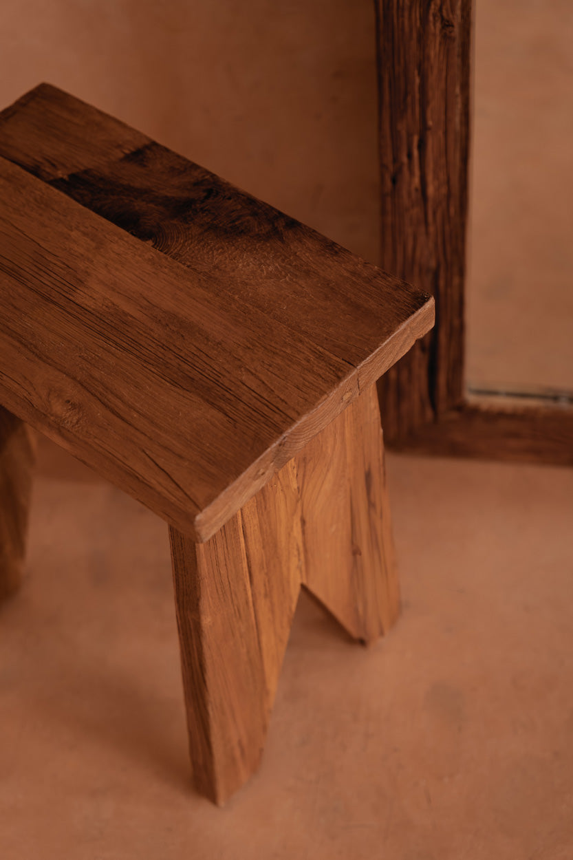 Kruk gerecycled teakhout naturel, Siku, 40 x 25 x 45 cm – zitplaats of bijzettafel