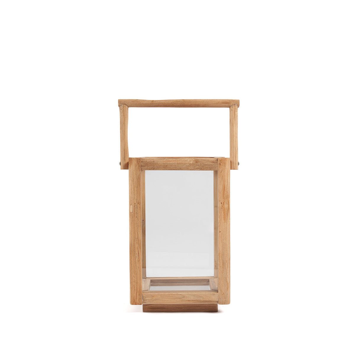 Houten lantaarn van teakhout met glazen wanden en een houten handvat op een witte achtergrond