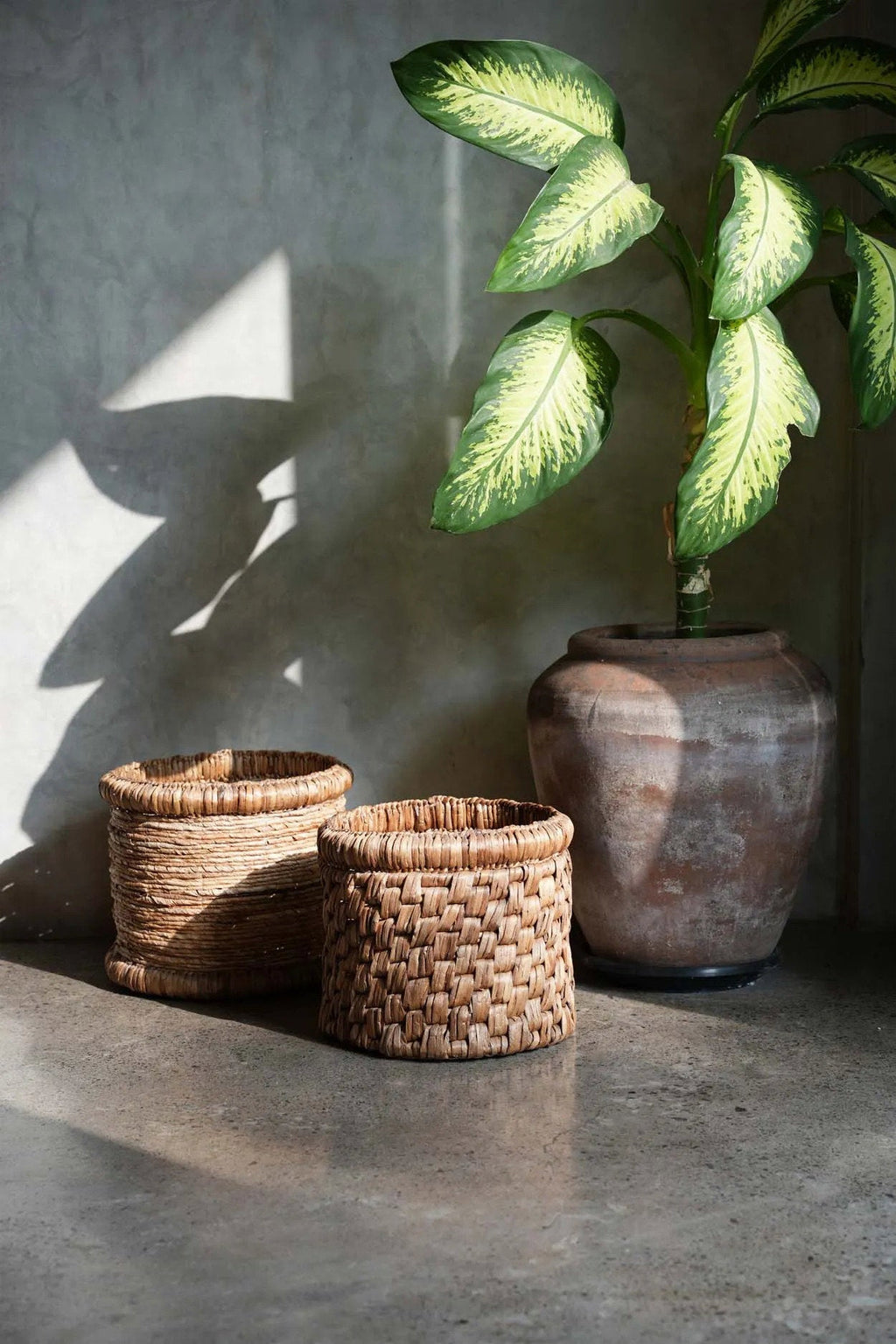 Mand waterhyacint en bananenblad Chuka, naturel, handgevlochten, Ø 38 x 34 cm, opbergmand