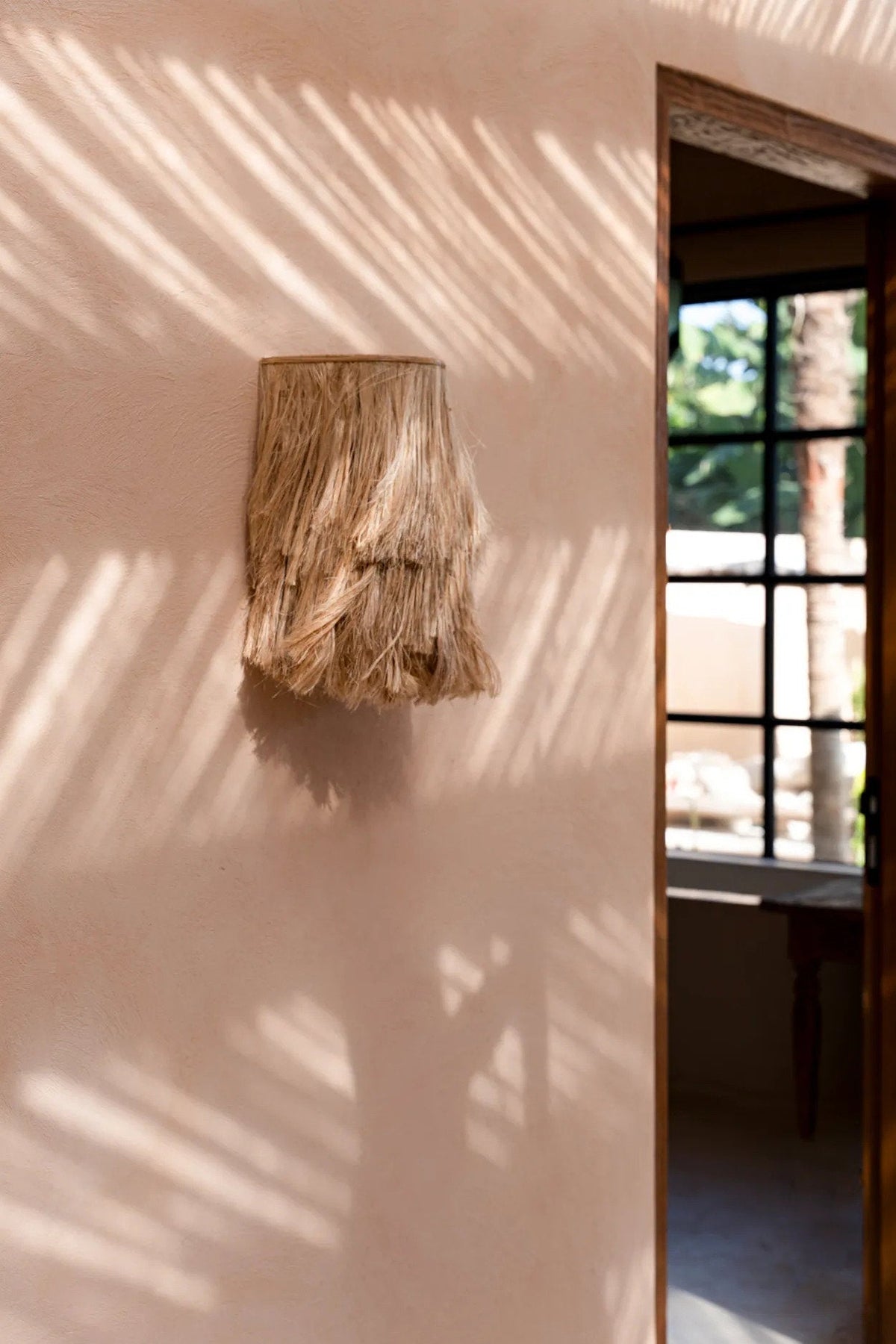 Wandlamp abaca gras handgemaakt boho naturel L 20 x B 17 x H 35 cm, kabel en E27-fitting