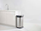 Prullenbak roestvrij staal Titan met afvalcompressor en pedaal, zilver, 30 L – 34,4 x 39 x 68,4 cm, keuken