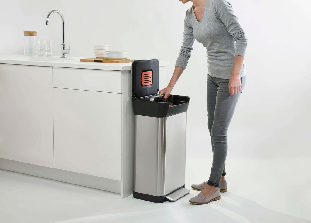 Prullenbak roestvrij staal Titan met afvalcompressor en pedaal, zilver, 30 L – 34,4 x 39 x 68,4 cm, keuken