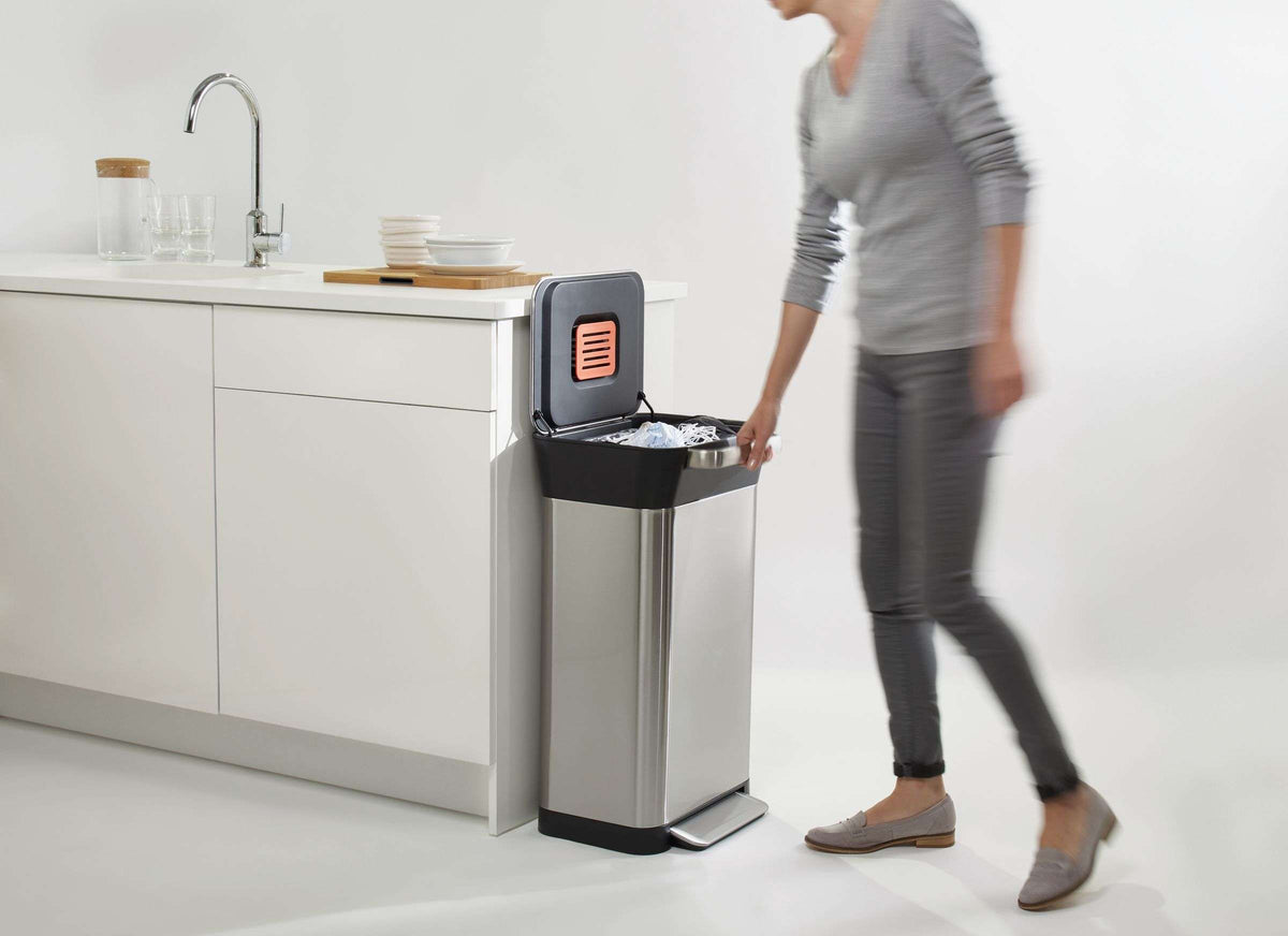 Prullenbak roestvrij staal Titan met afvalcompressor en pedaal, zilver, 30 L – 34,4 x 39 x 68,4 cm, keuken
