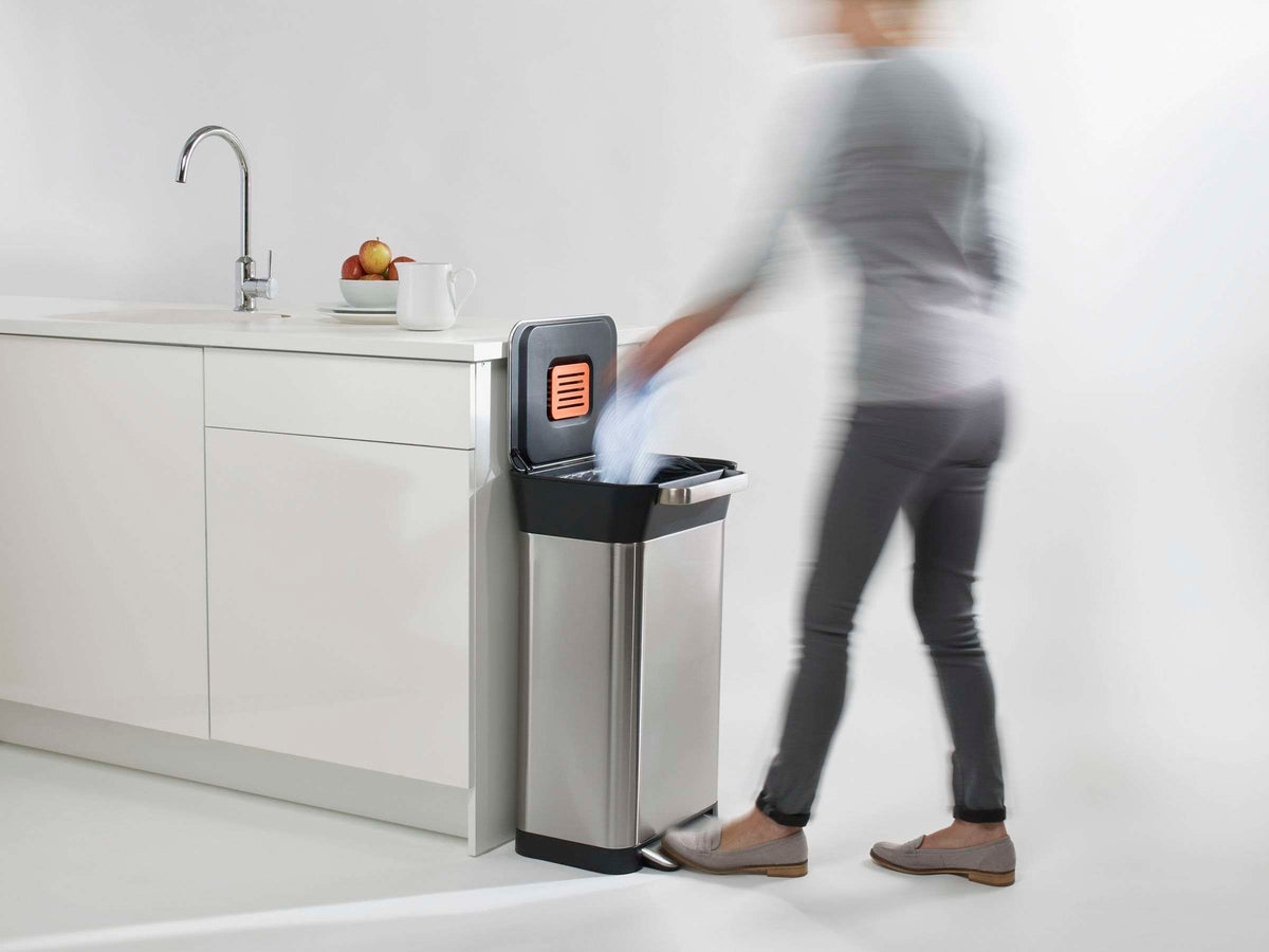 Prullenbak roestvrij staal Titan met afvalcompressor en pedaal, zilver, 30 L – 34,4 x 39 x 68,4 cm, keuken