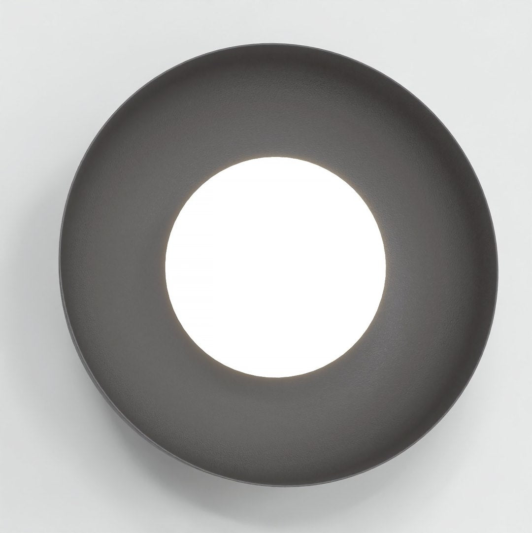 Wandlamp gepoedercoat staal Ozzy K1 minimalistisch zwart met witte bol, 20 x 20 x 13 cm, G9 voor hal en woonkamer