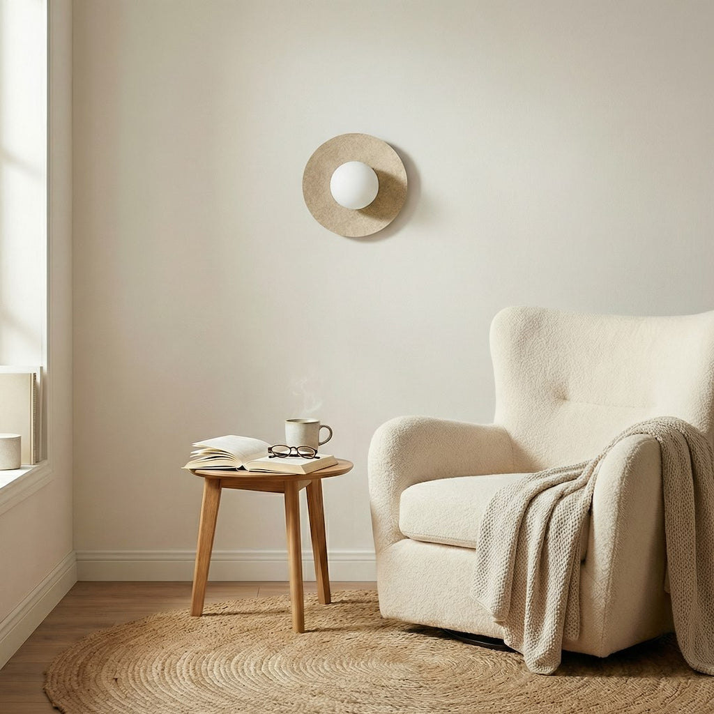 Wandlamp gepoedercoat staal en vilt Calma boho beige 20 x 13 cm, G9 fitting voor slaapkamer en gang