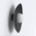 Wandlamp gepoedercoat staal minimalistisch Inspo K1 zwart met witte kap Ø 10 cm, voor woonkamer en hal