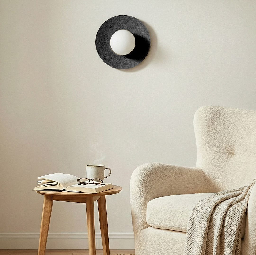 Wandlamp gepoedercoat staal en vilt boho zwart, model Calma K1 – 20 x 13 cm, slaapkamer en gang