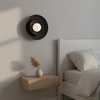 Wandlamp gepoedercoat staal Poppi Scandinavisch zwart met witte kap, 30 x 30 x 13 cm, G9 woonkamer