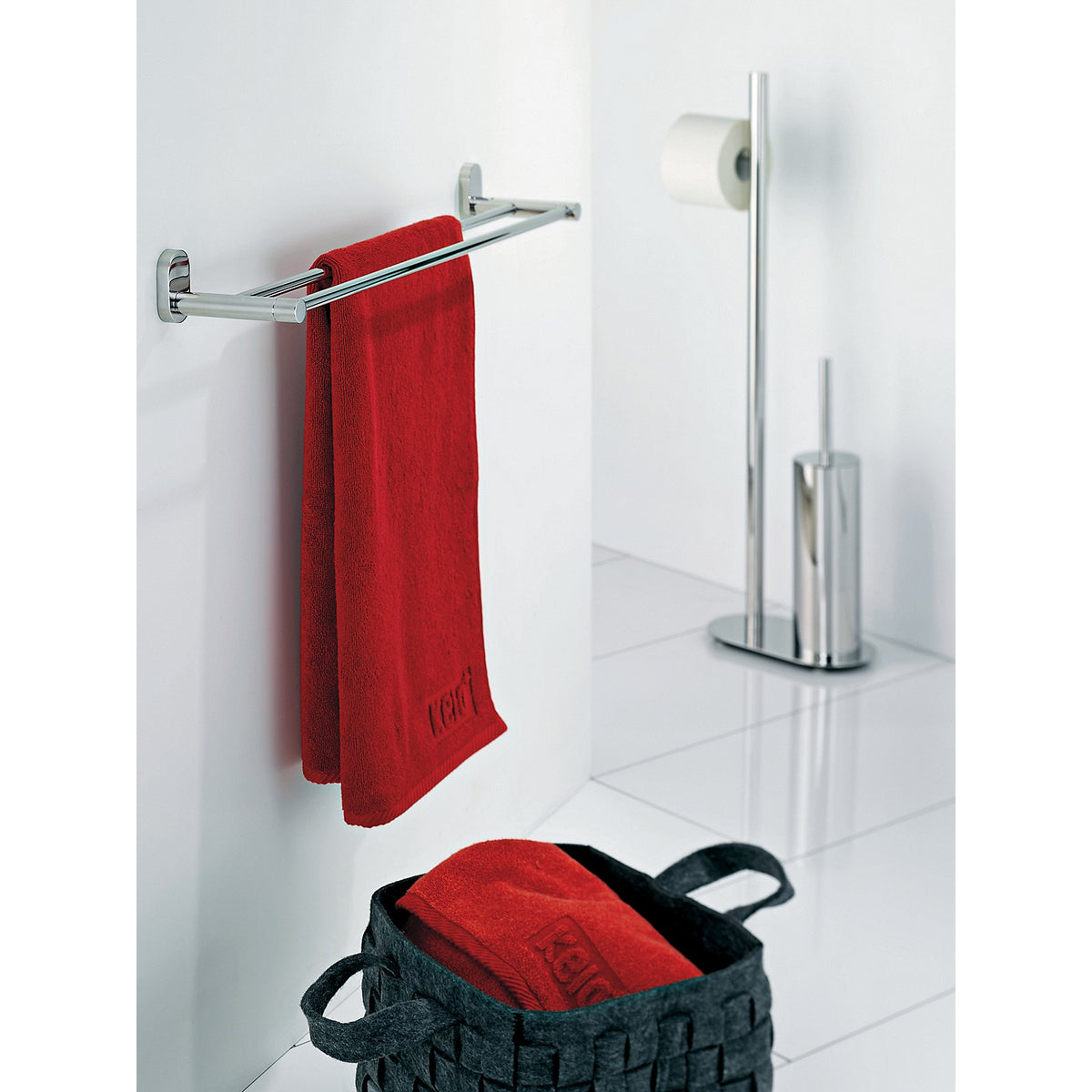 Toiletset toiletborstel en toiletrolhouder vrijstaand roestvrij staal Lucido zilver 76,5 cm voor de badkamer
