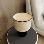 Tafellamp Aspen gepoedercoat staal zwart met rotankleurige stoffen kap Ø 25 cm, Scandinavisch, E27