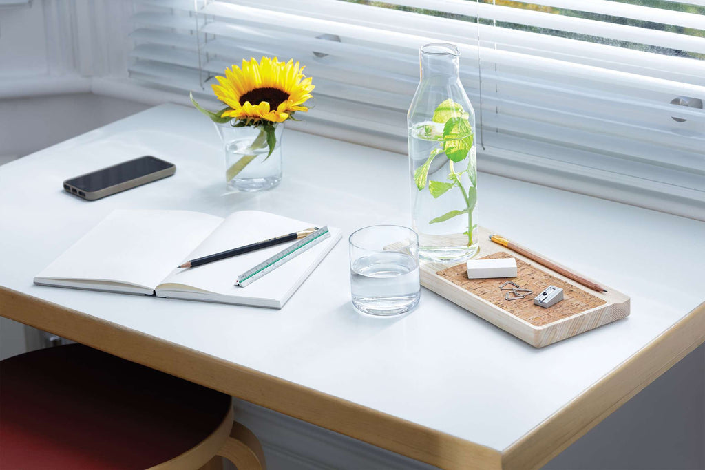 Karafset met houten plateau en glazen karaf, transparant naturel, 28 cm, voor op je bureau