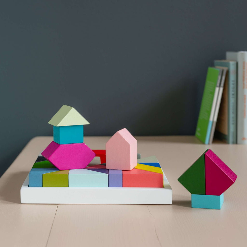 Blokkenspel massief hout multicolor, set van 30 blokken in 30 kleuren, 20 x 20 x 4 cm, spel en woonaccessoire