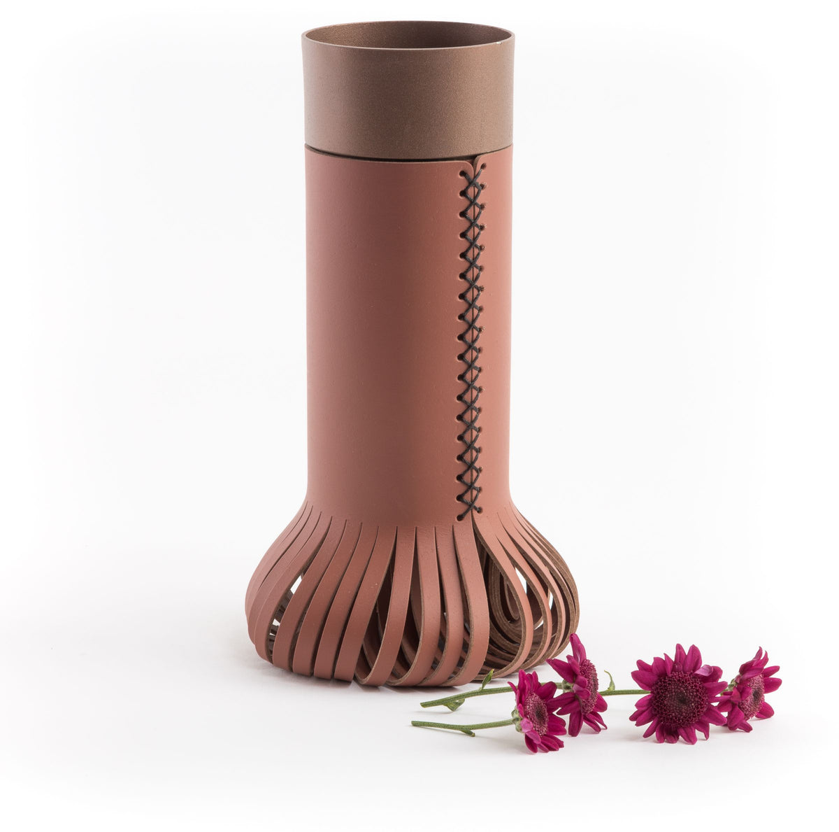 Vaas Chef bruin, ontworpen door Christian Mohaded, modern design voor eettafel of dressoir